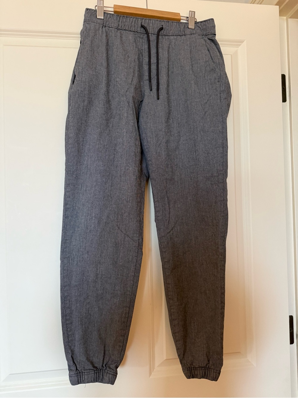 Abercrombie & Fitch Men's Heather Gray Jogger Sweatpants